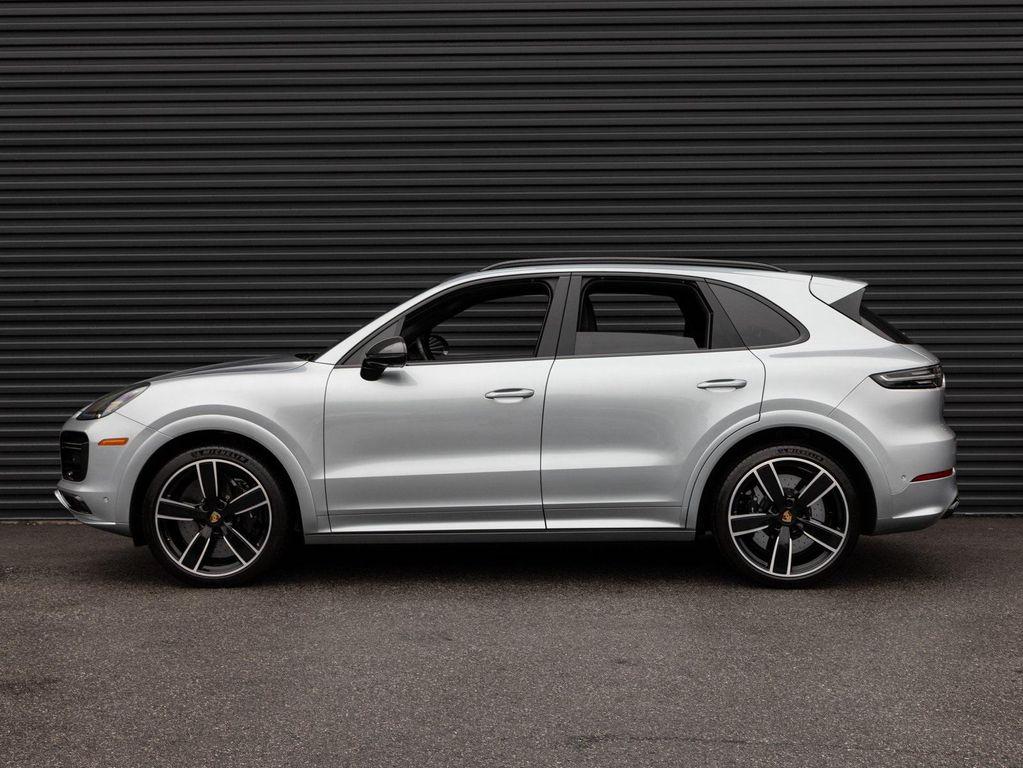 used 2022 Porsche Cayenne car, priced at $87,991