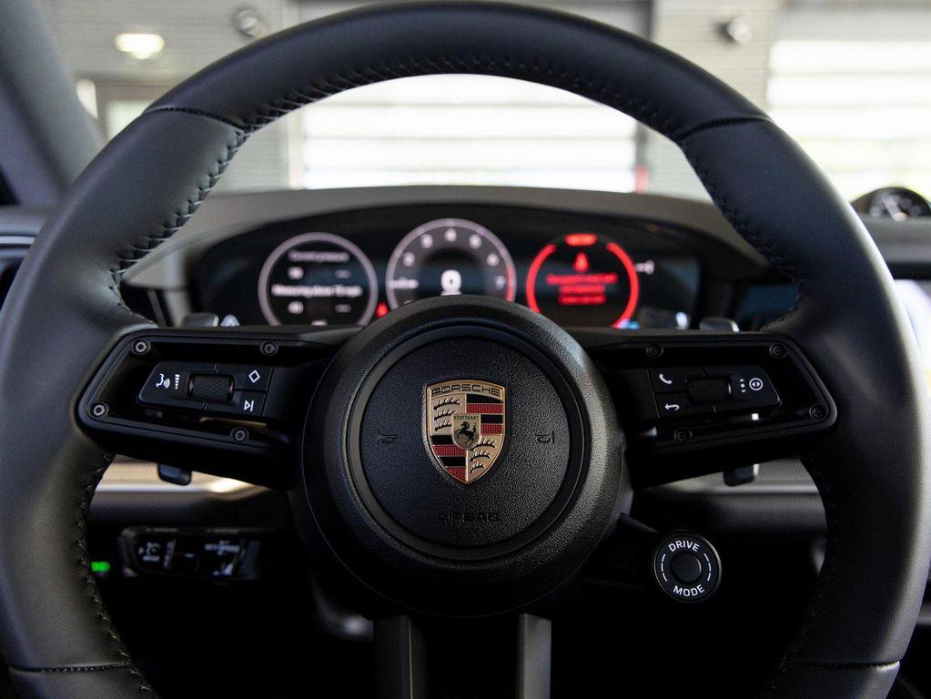 new 2025 Porsche Cayenne car, priced at $116,785