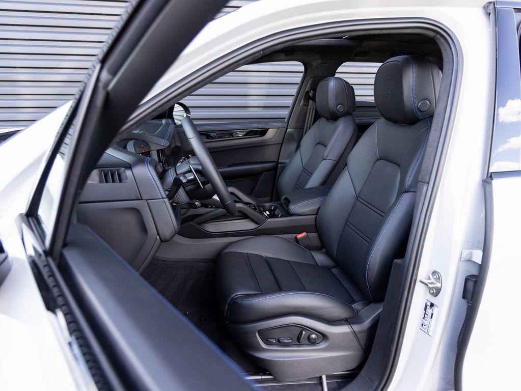 new 2025 Porsche Cayenne car, priced at $162,975