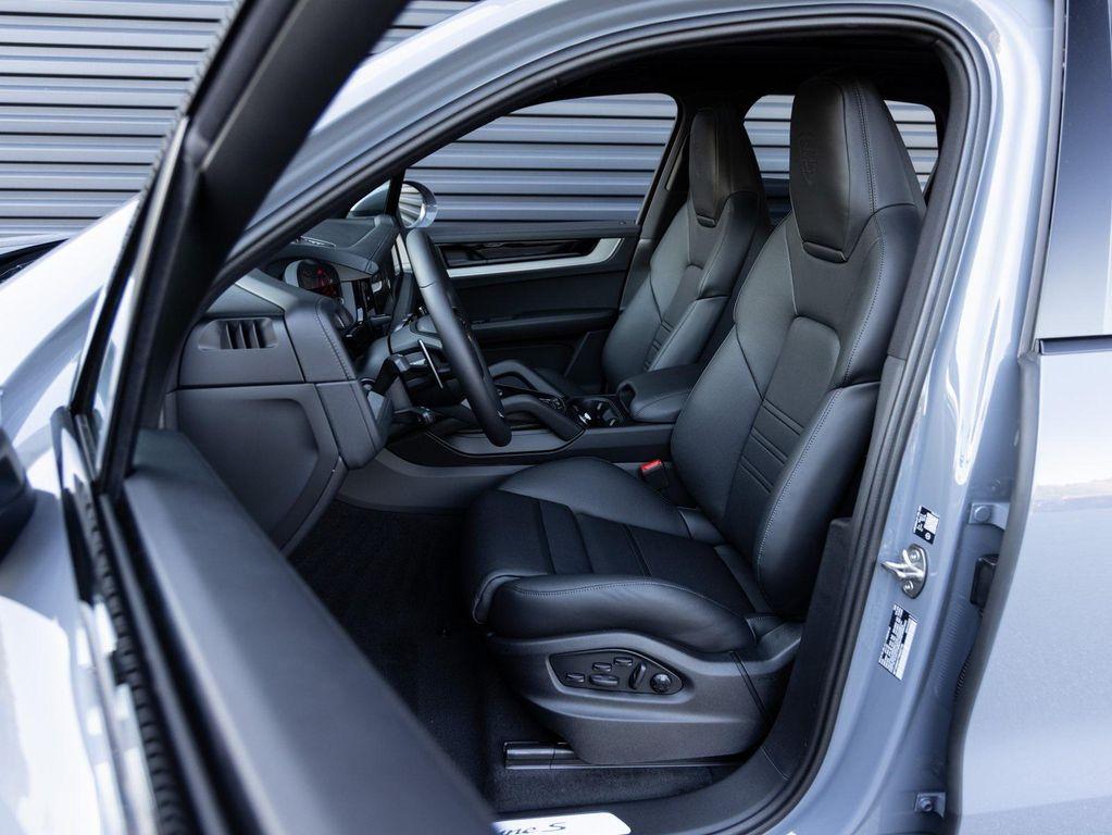 new 2026 Porsche Cayenne car, priced at $140,370