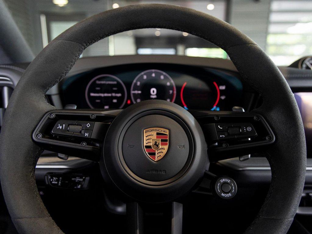 new 2025 Porsche Cayenne car, priced at $127,965