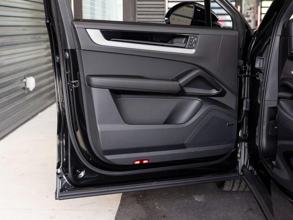 new 2025 Porsche Cayenne car, priced at $127,965