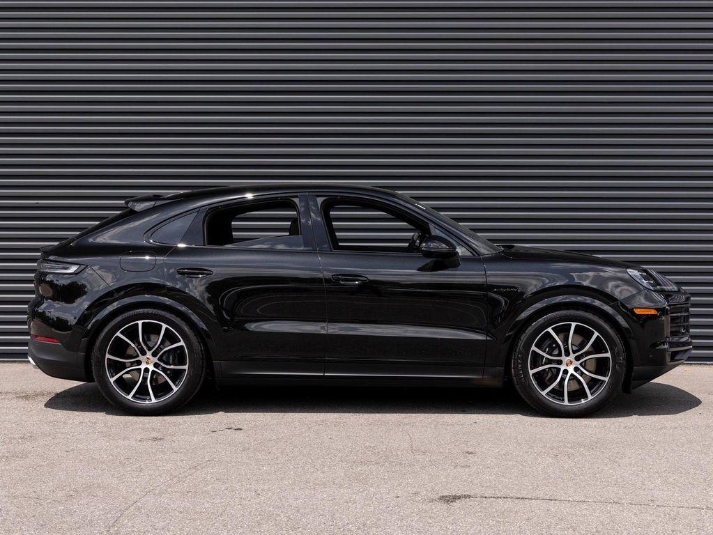 new 2025 Porsche Cayenne car, priced at $127,965
