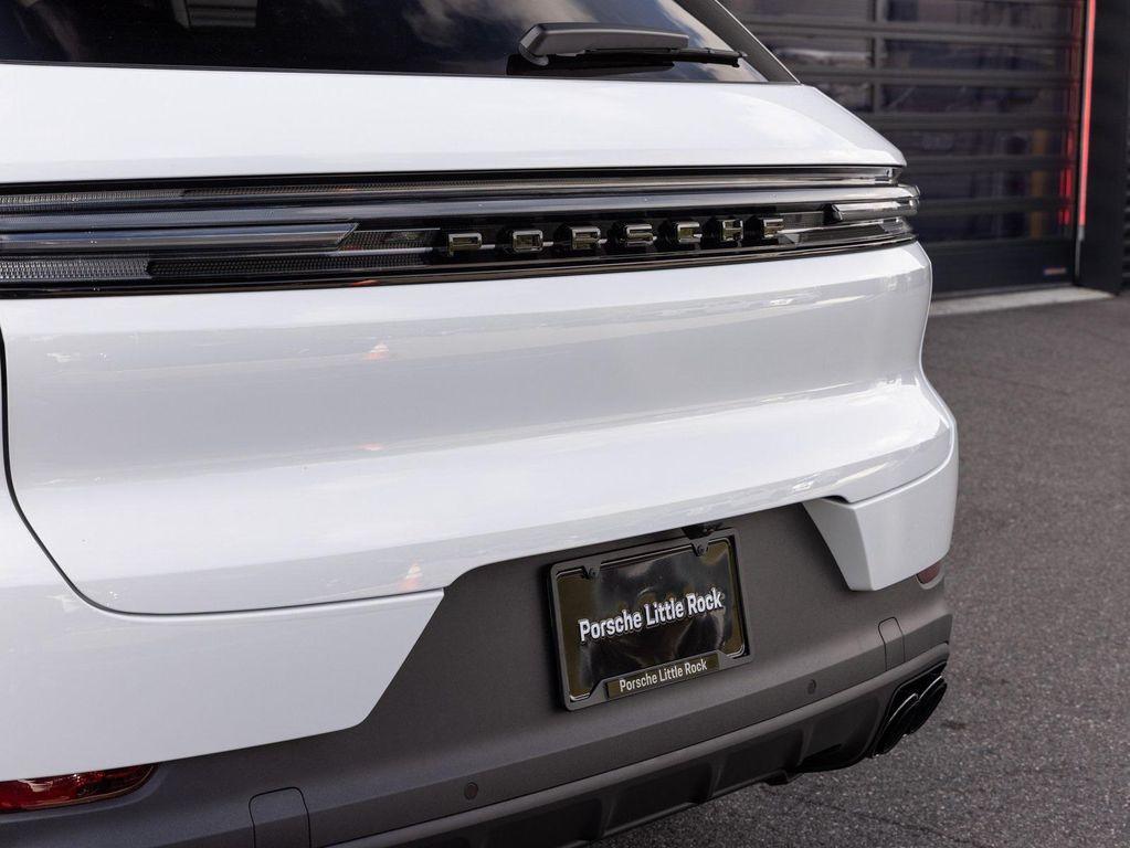 new 2025 Porsche Cayenne car, priced at $103,045