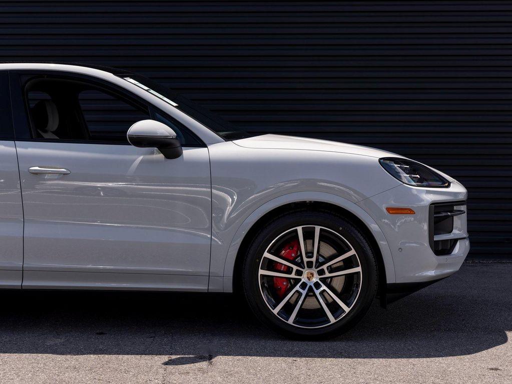 new 2025 Porsche Cayenne car, priced at $142,055