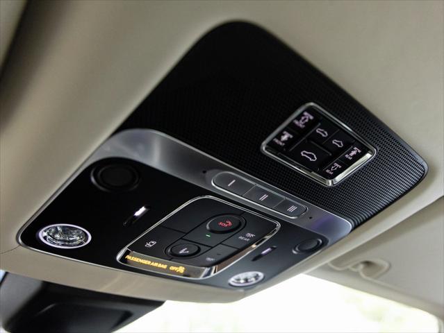 used 2022 Bentley Flying Spur car, priced at $165,888