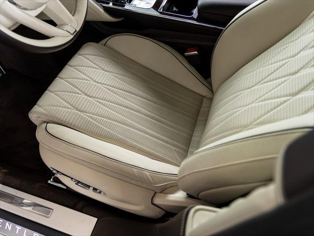 used 2022 Bentley Flying Spur car, priced at $165,888