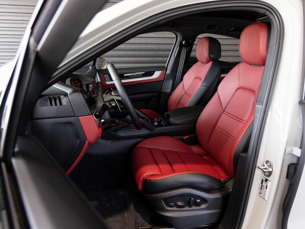 new 2025 Porsche Cayenne car, priced at $116,915