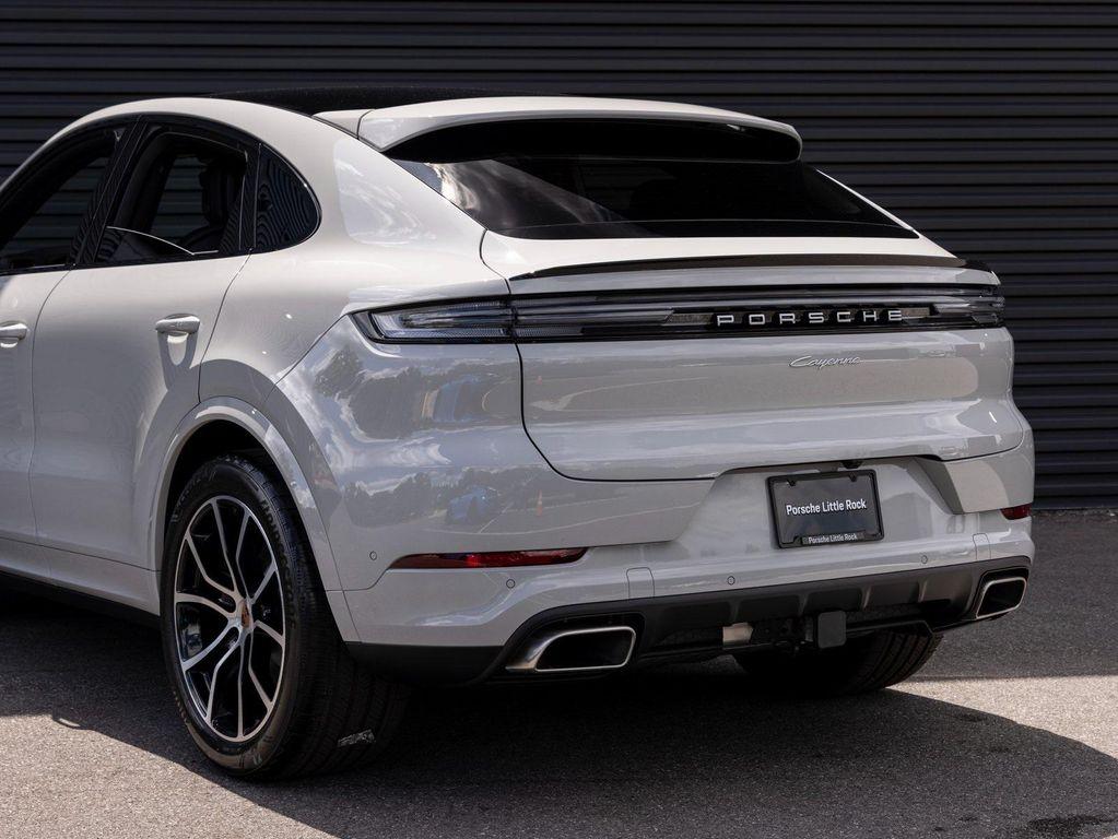 new 2025 Porsche Cayenne car, priced at $116,915