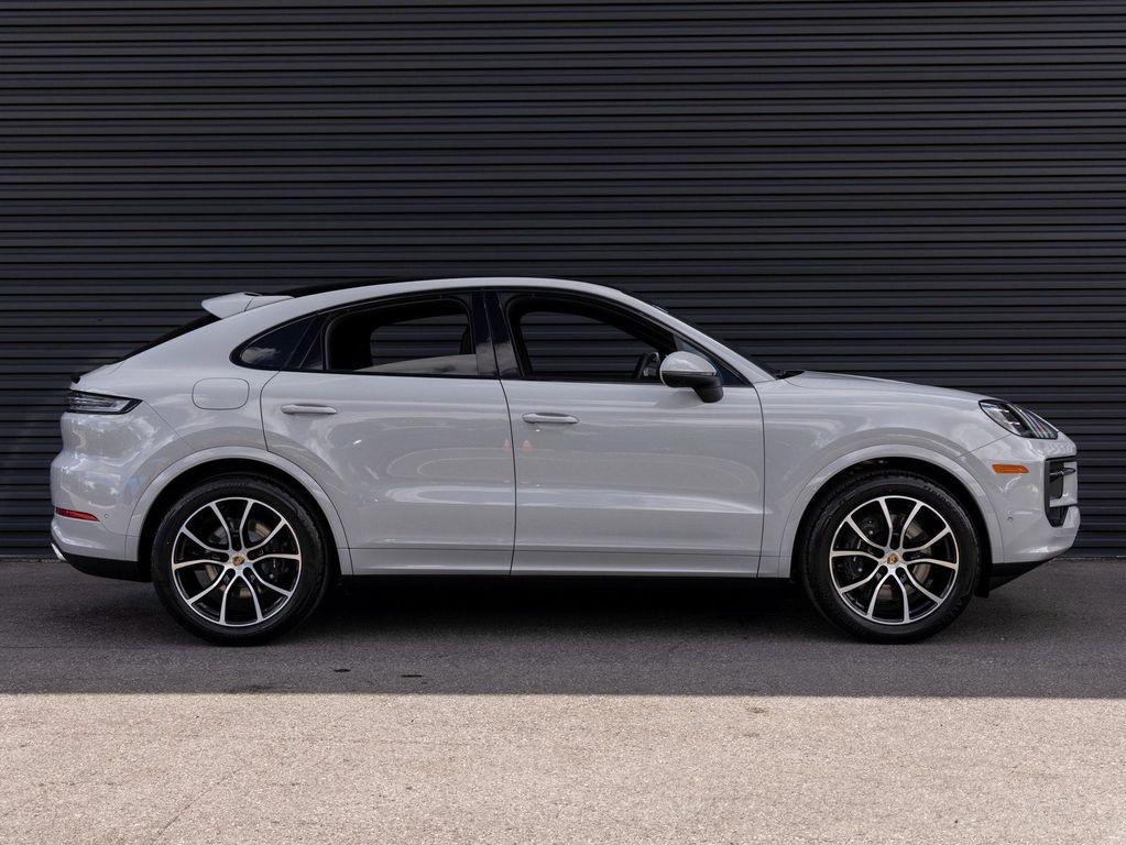 new 2025 Porsche Cayenne car, priced at $116,915