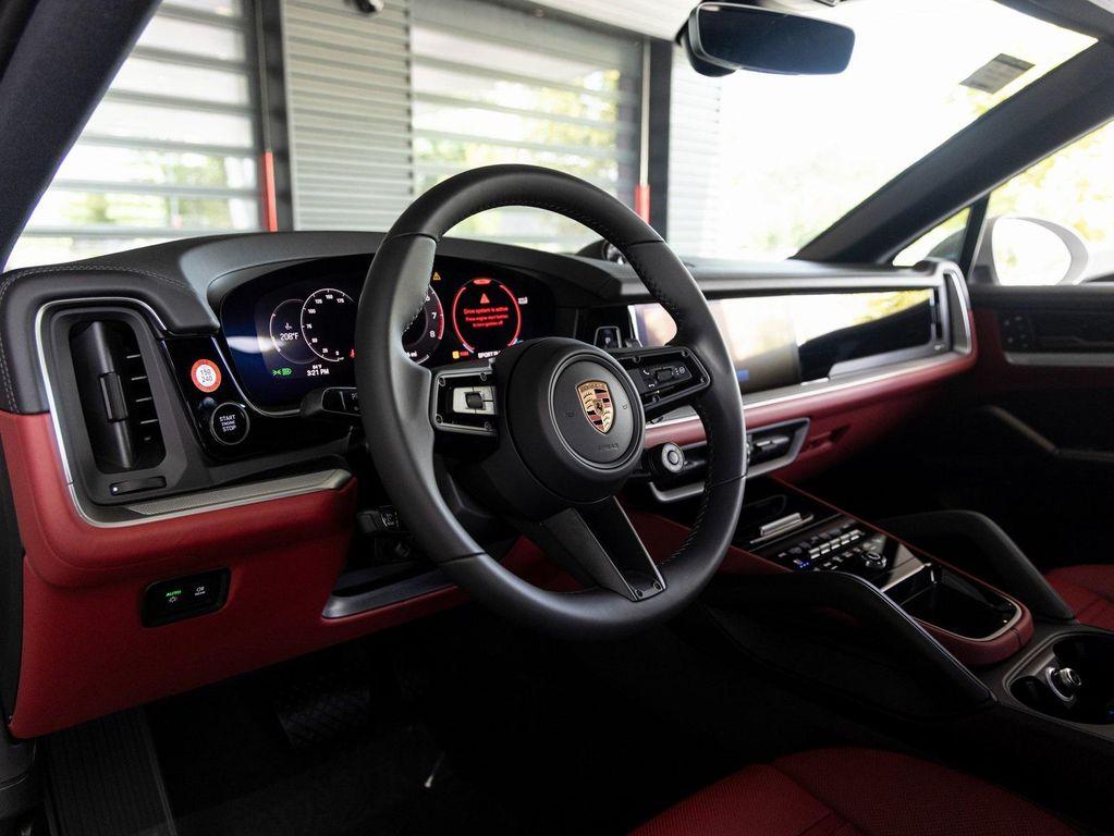 new 2025 Porsche Cayenne car, priced at $116,915