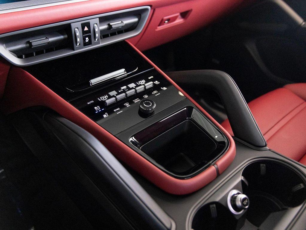 new 2025 Porsche Cayenne car, priced at $116,915