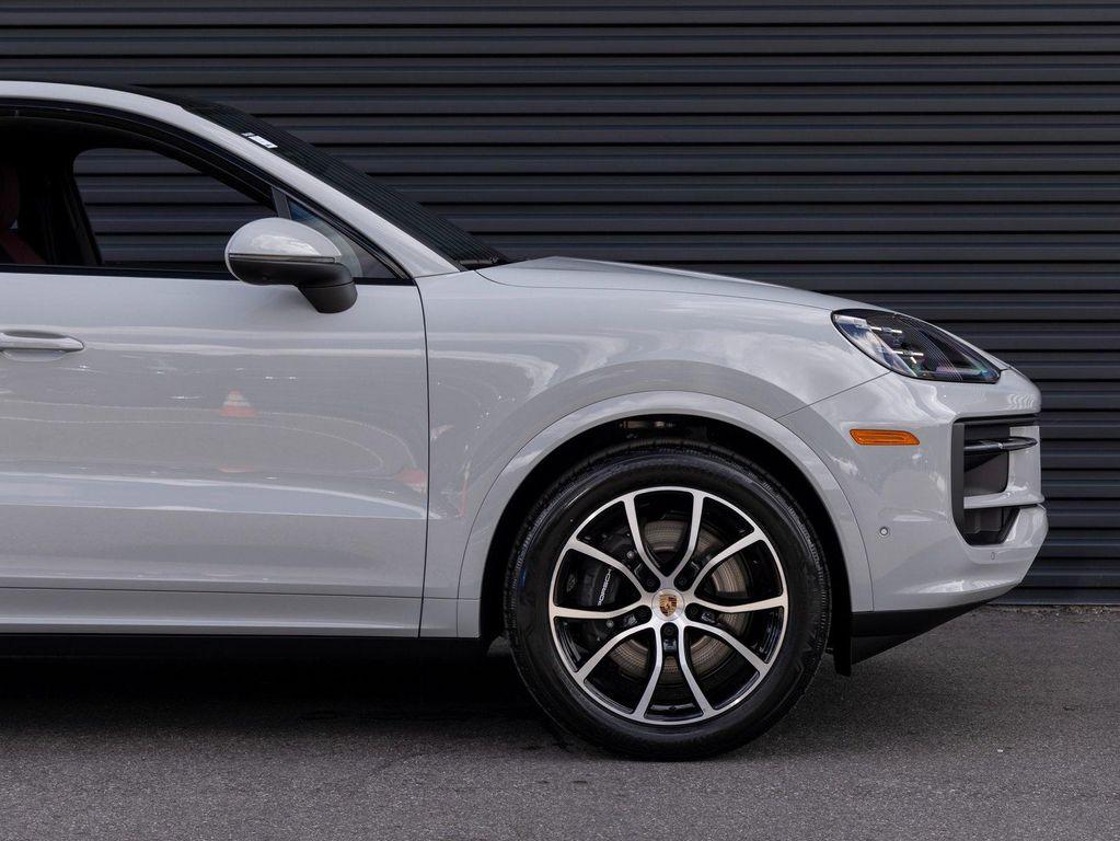 new 2025 Porsche Cayenne car, priced at $116,915