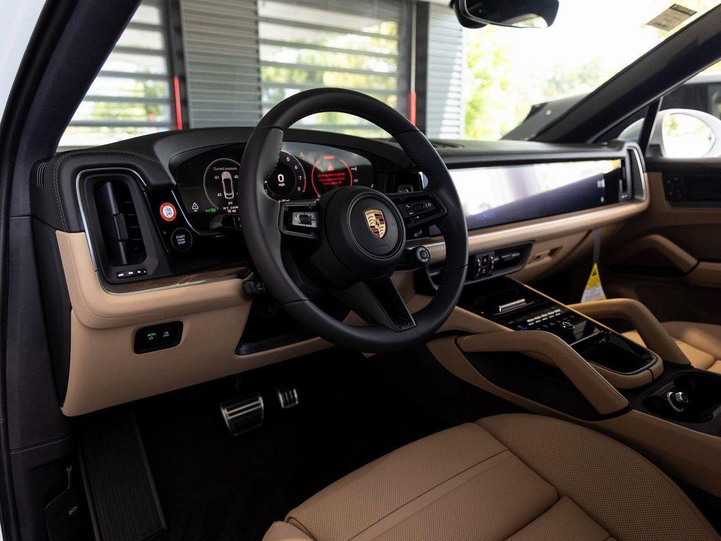 new 2025 Porsche Cayenne car, priced at $137,385