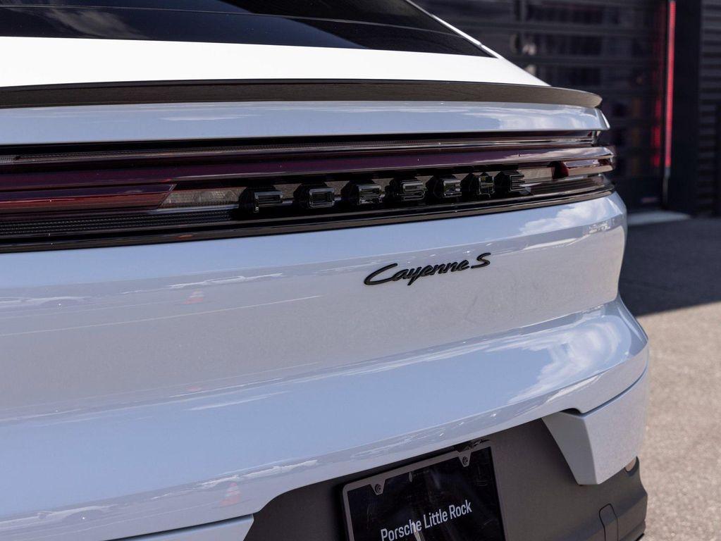 new 2025 Porsche Cayenne car, priced at $137,385