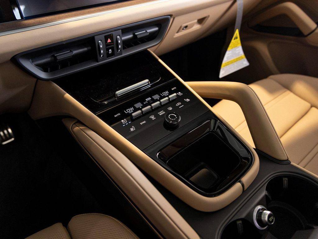 new 2025 Porsche Cayenne car, priced at $137,385