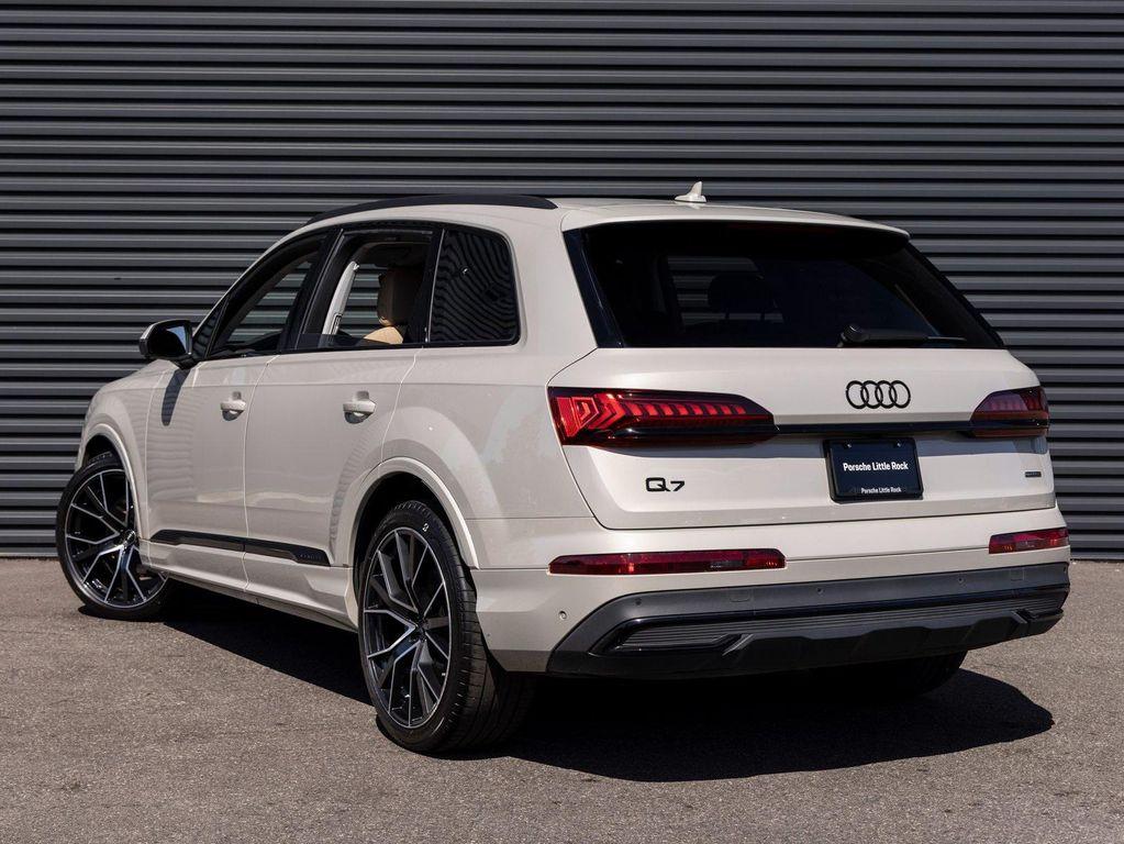 used 2022 Audi Q7 car, priced at $47,500