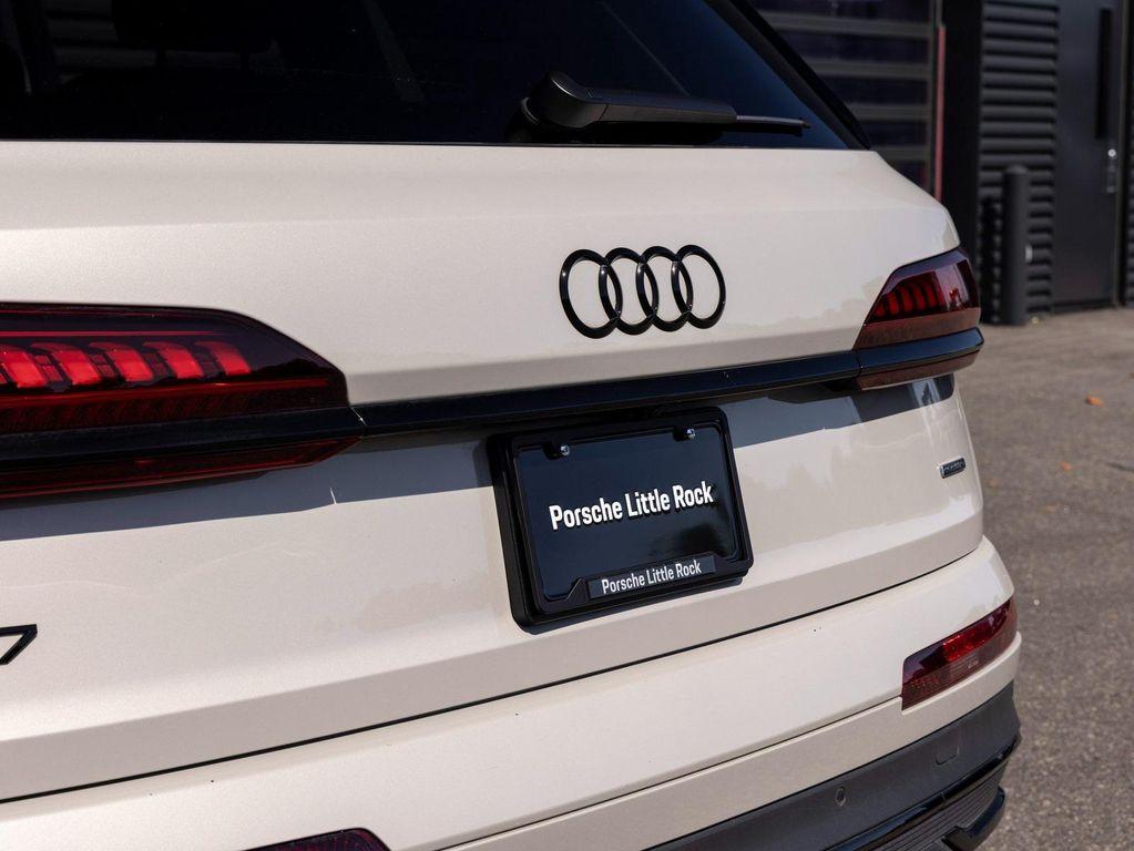 used 2022 Audi Q7 car, priced at $47,500