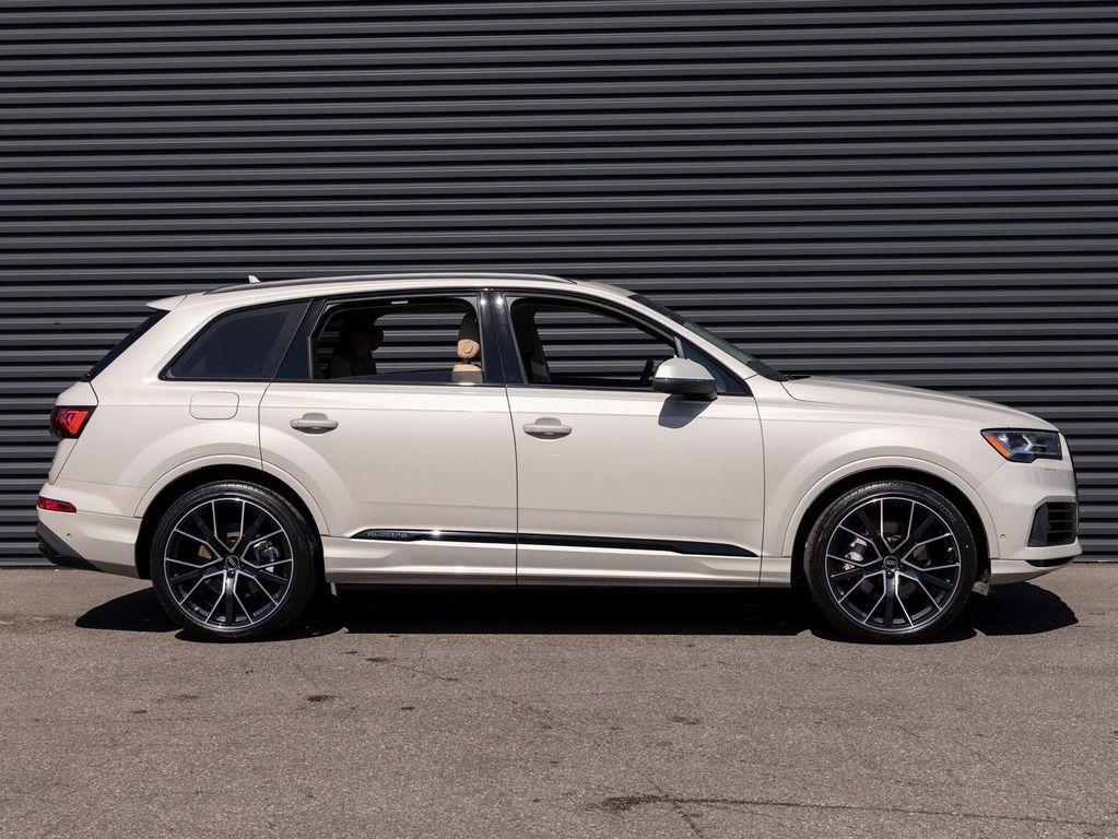 used 2022 Audi Q7 car, priced at $47,500