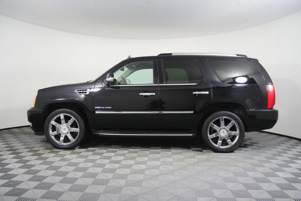 used 2010 Cadillac Escalade car, priced at $10,944