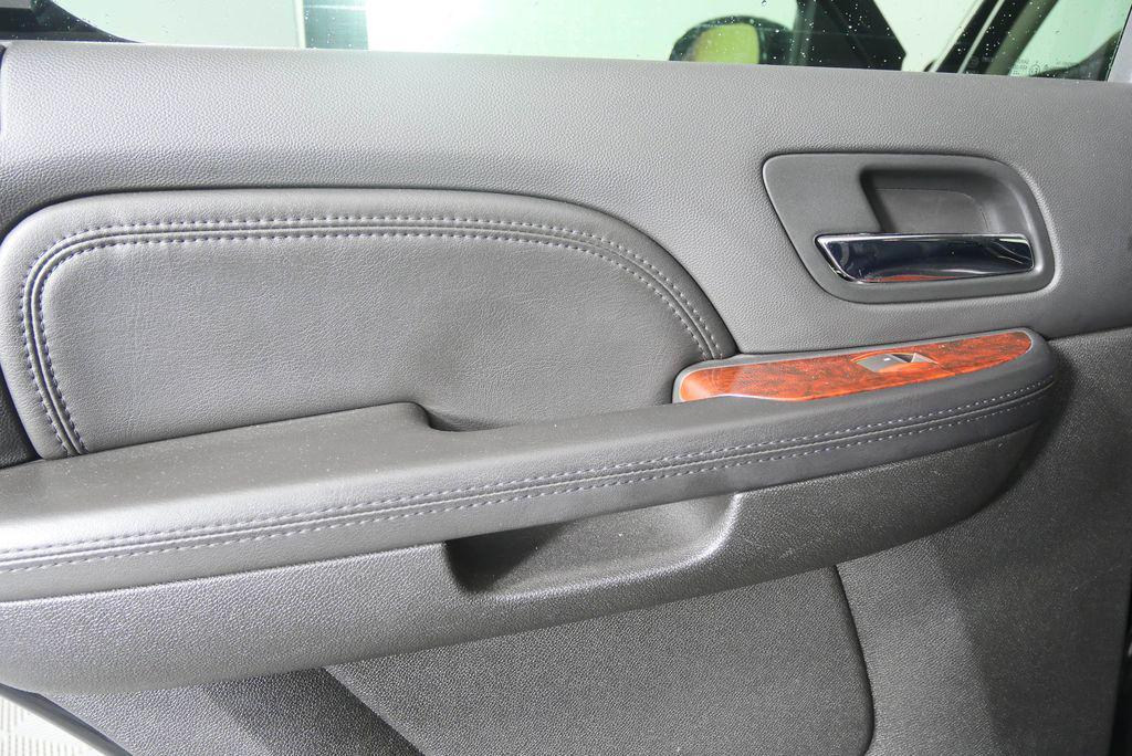 used 2010 Cadillac Escalade car, priced at $10,944