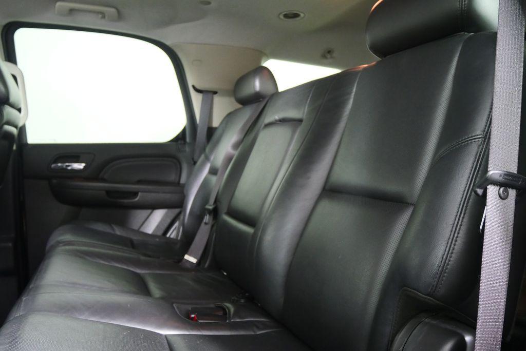 used 2010 Cadillac Escalade car, priced at $10,944