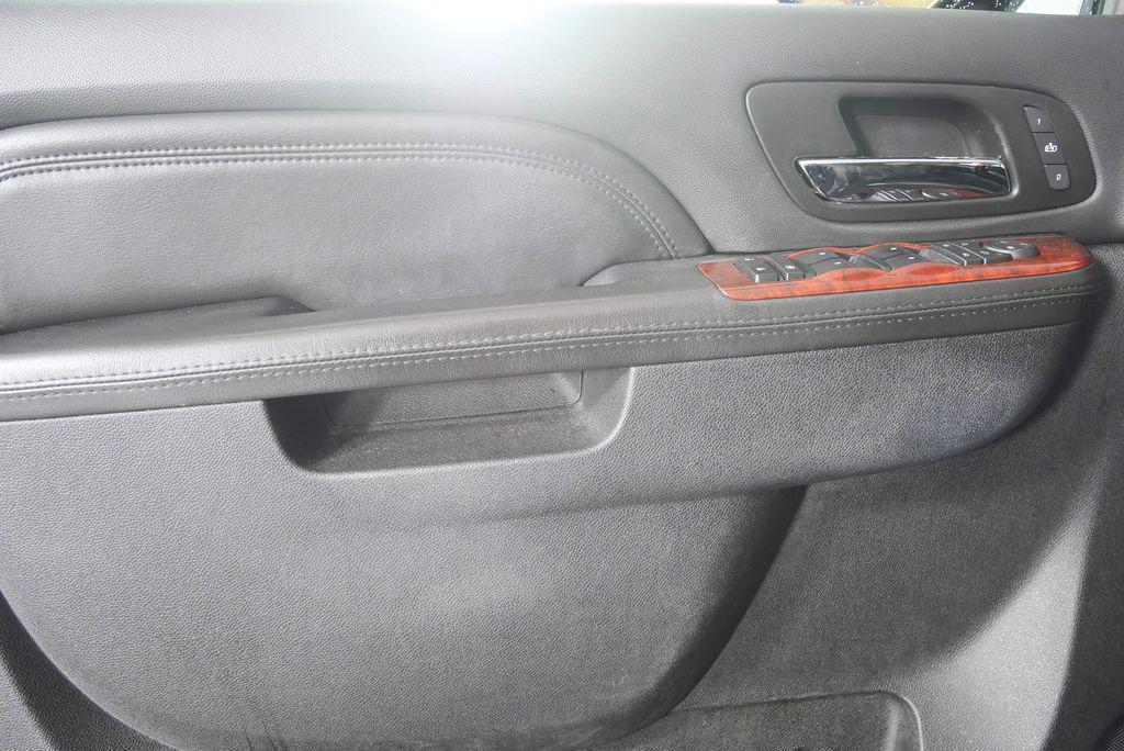 used 2010 Cadillac Escalade car, priced at $10,944