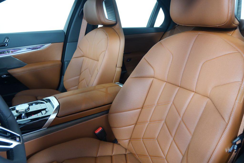 new 2025 BMW i7 car, priced at $122,030