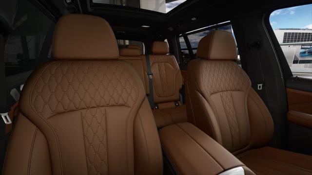 new 2026 BMW X7 car, priced at $125,600