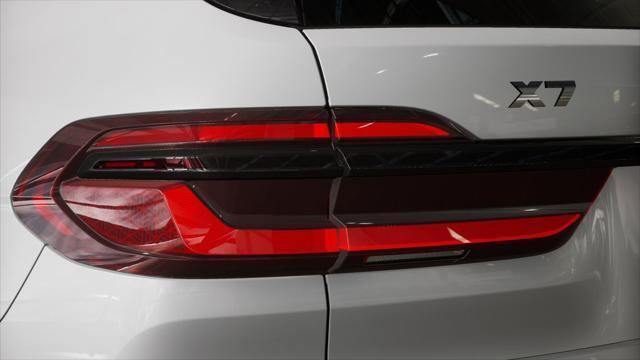 new 2026 BMW X7 car, priced at $125,600