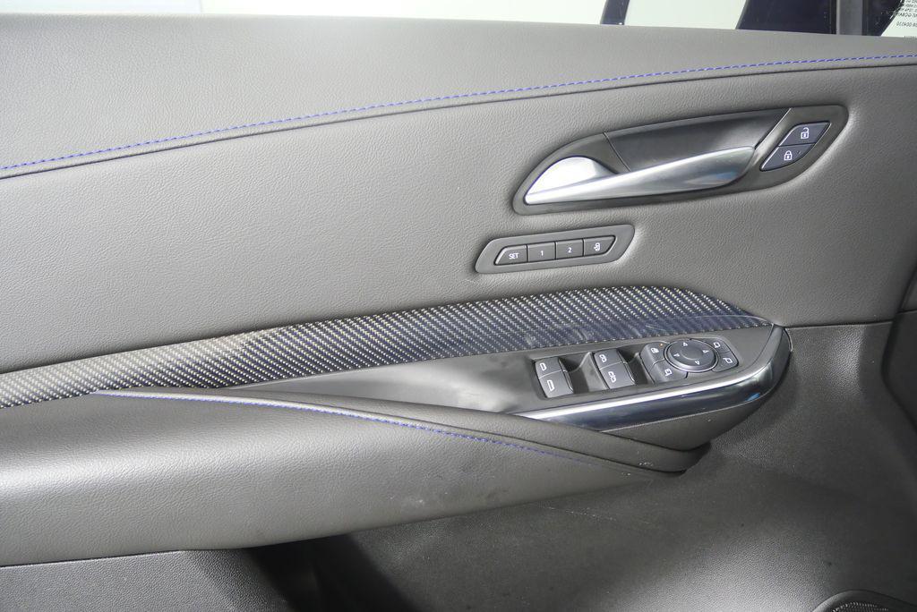 used 2024 Cadillac XT4 car, priced at $36,544