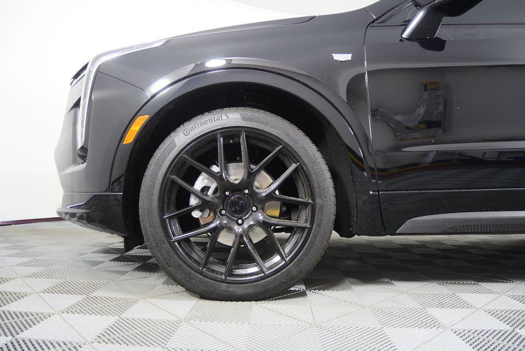 used 2024 Cadillac XT4 car, priced at $36,544