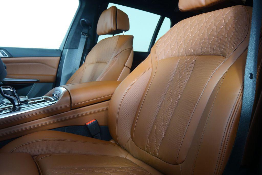 new 2026 BMW ALPINA XB7 car, priced at $162,625