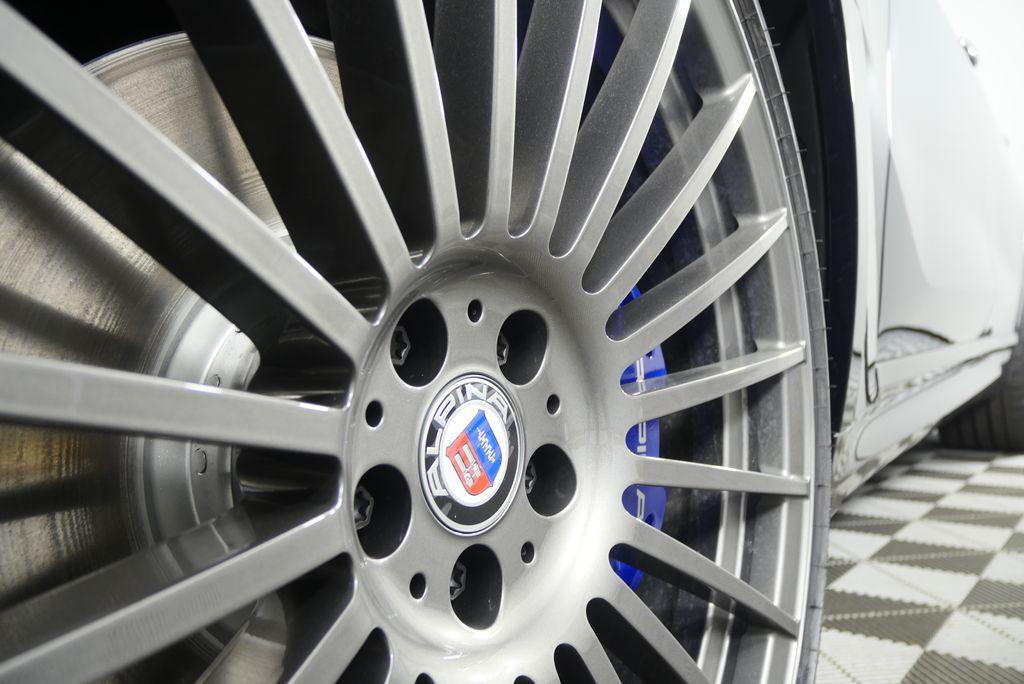 new 2026 BMW ALPINA XB7 car, priced at $162,625