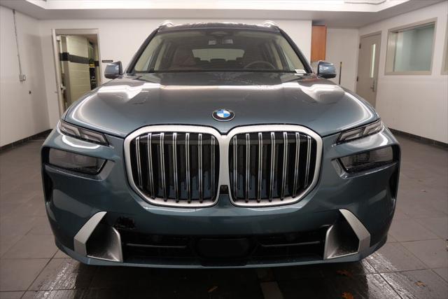 new 2025 BMW X7 car, priced at $88,020