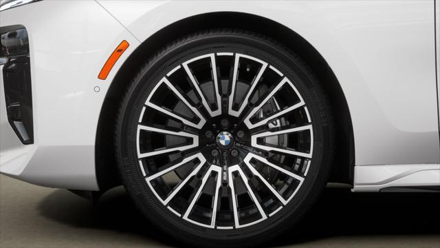 new 2025 BMW 760 car, priced at $141,830