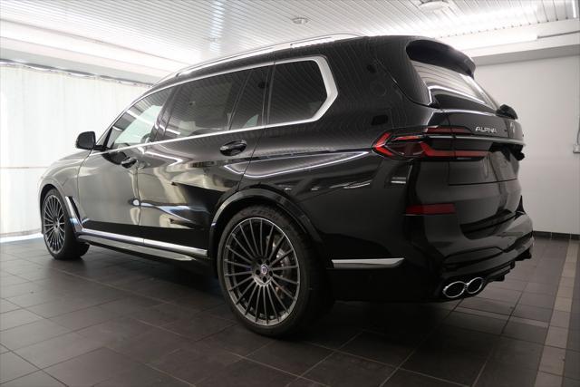 new 2025 BMW X7 car, priced at $159,695