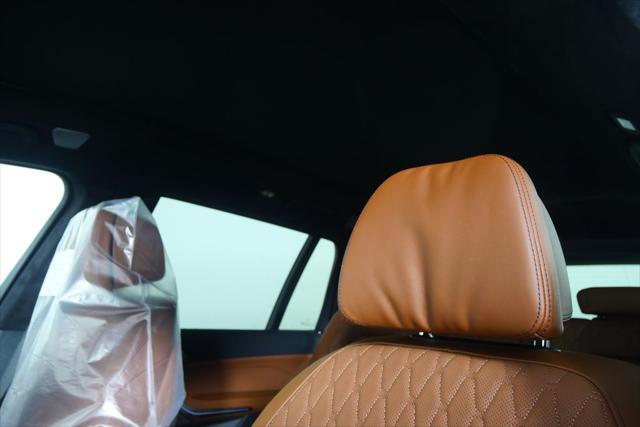 new 2026 BMW X7 car, priced at $126,500