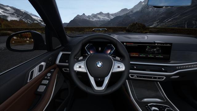 new 2025 BMW X7 car, priced at $94,020