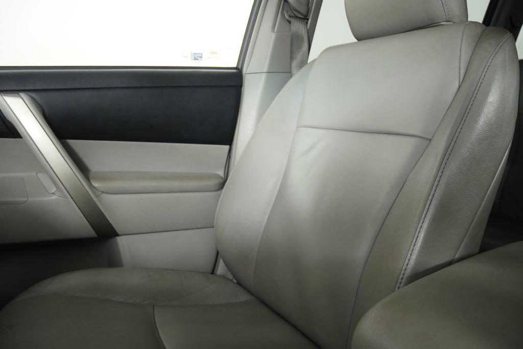used 2012 Toyota Highlander car, priced at $11,941