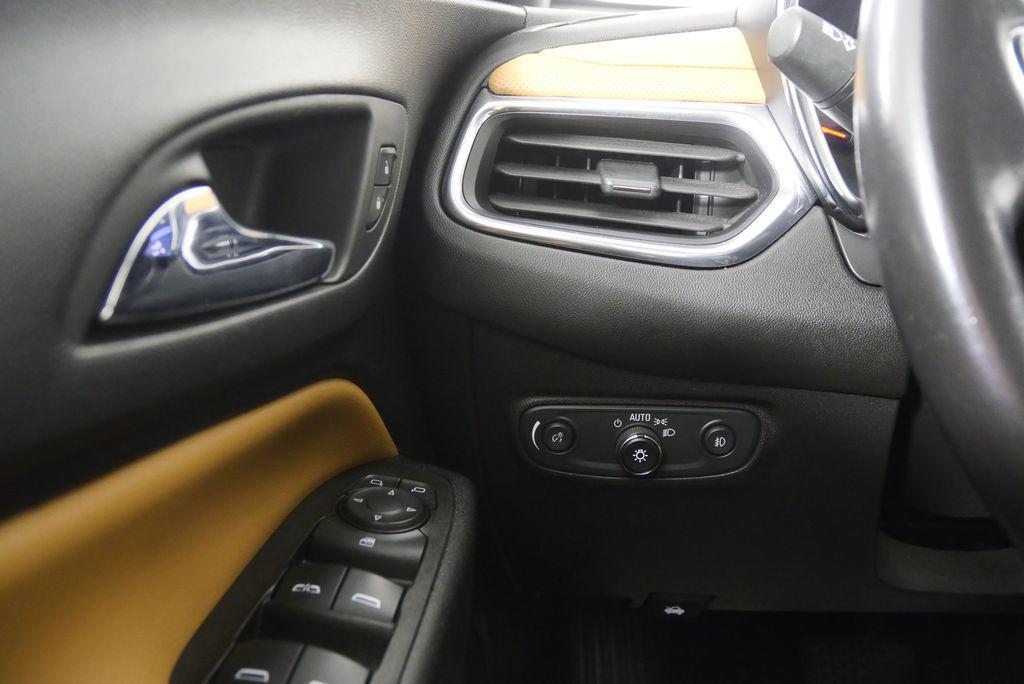 used 2020 Chevrolet Equinox car, priced at $14,941