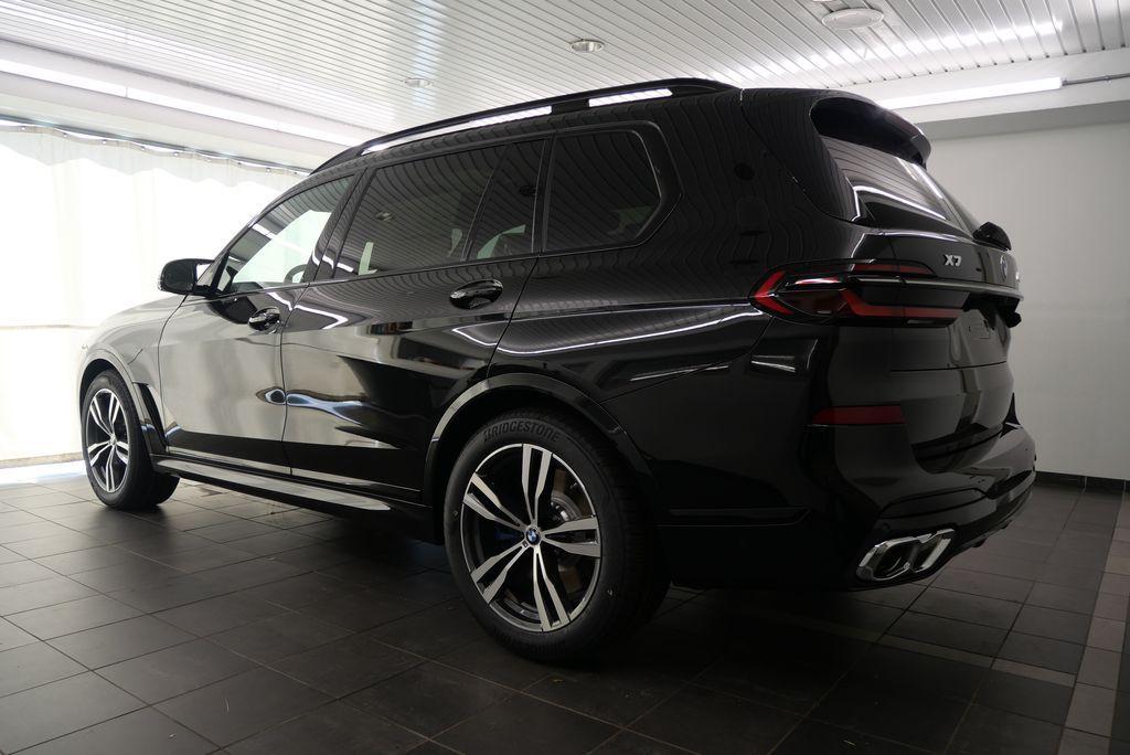 new 2025 BMW X7 car, priced at $116,620