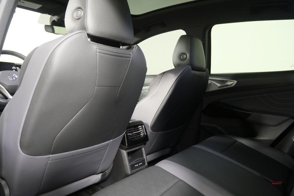 used 2024 Volkswagen ID.4 car, priced at $21,944
