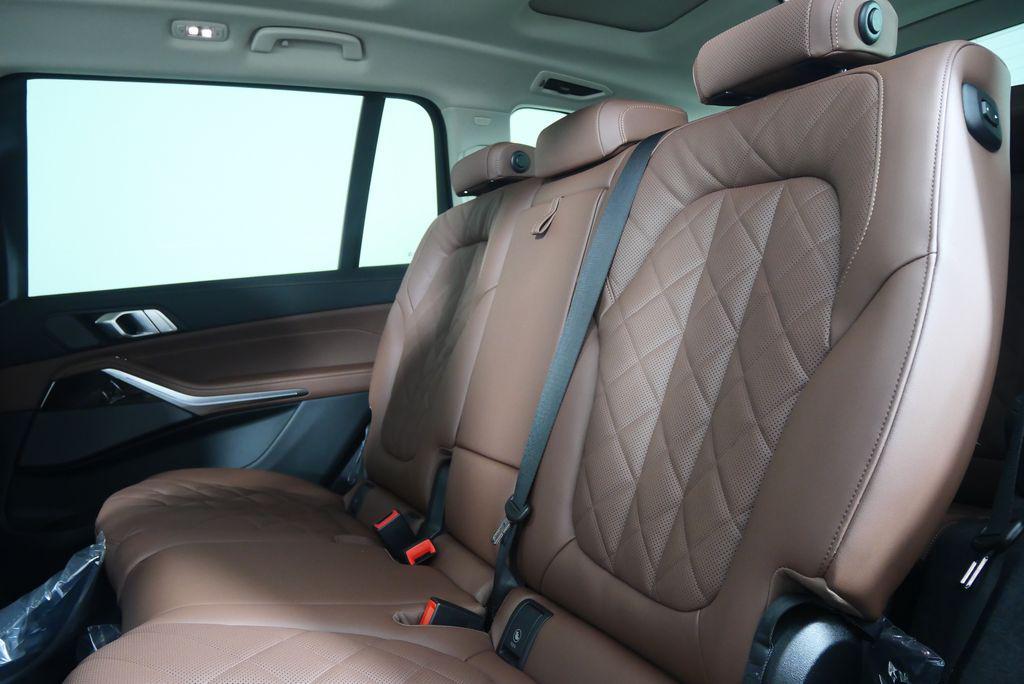 new 2026 BMW X7 car, priced at $94,475
