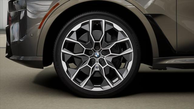 new 2026 BMW X7 car, priced at $111,275