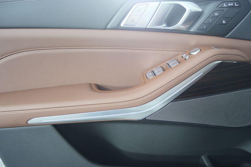 new 2026 BMW X7 car, priced at $92,335