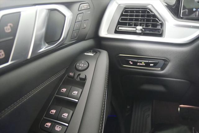 new 2026 BMW X7 car, priced at $99,405