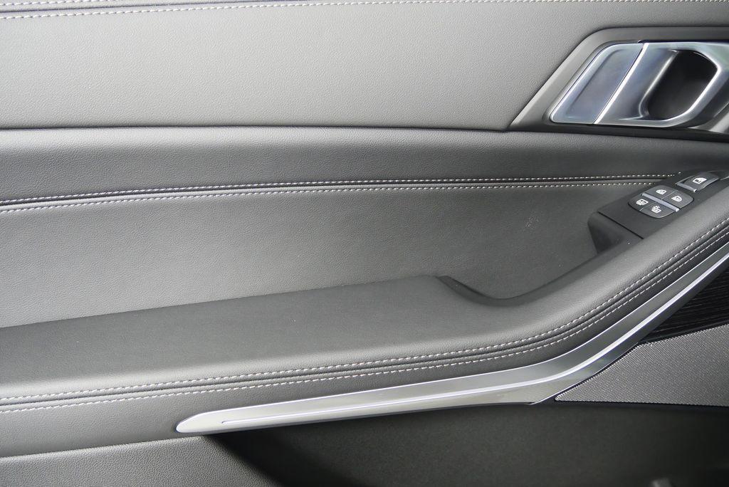 new 2026 BMW X7 car, priced at $99,405