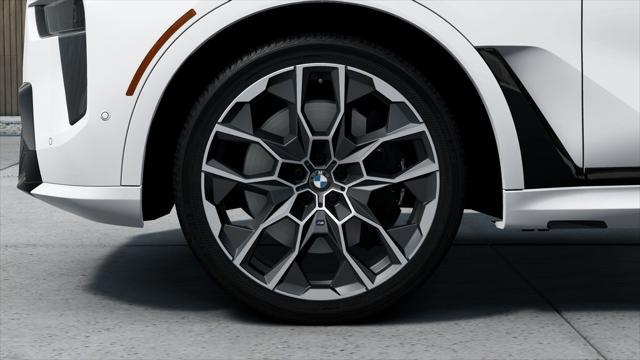 new 2025 BMW X7 car, priced at $127,195