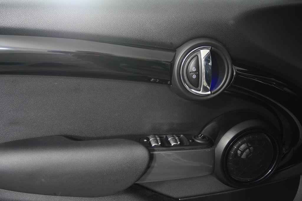 used 2021 MINI Hardtop car, priced at $20,944